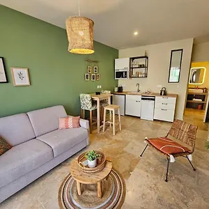 https://le-chalet-eurexpo-et-st-exupry.hotels-rhonealpes.com